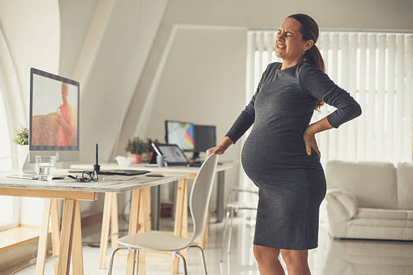 terhesség derékfájás első trimeszter