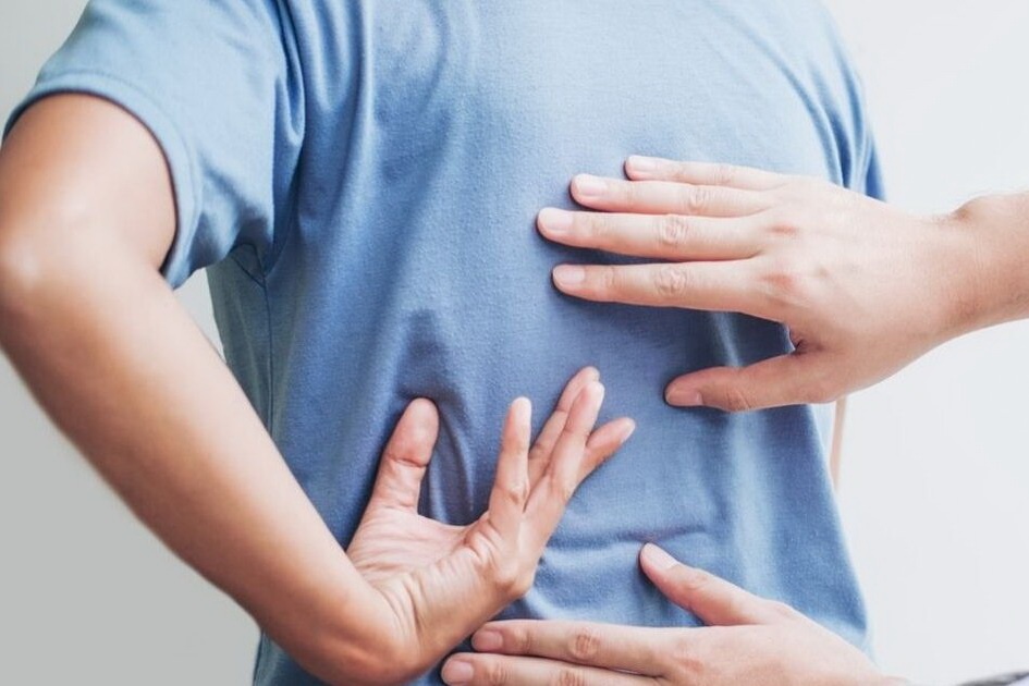 gerinc szúró fájdalom hogyan kezeljük a kis ízületi betegségeket